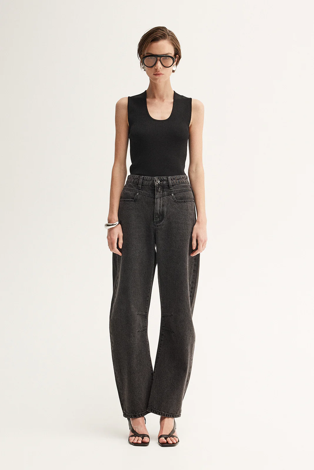 Chelsea Barrel Leg Jean Black - Image 2