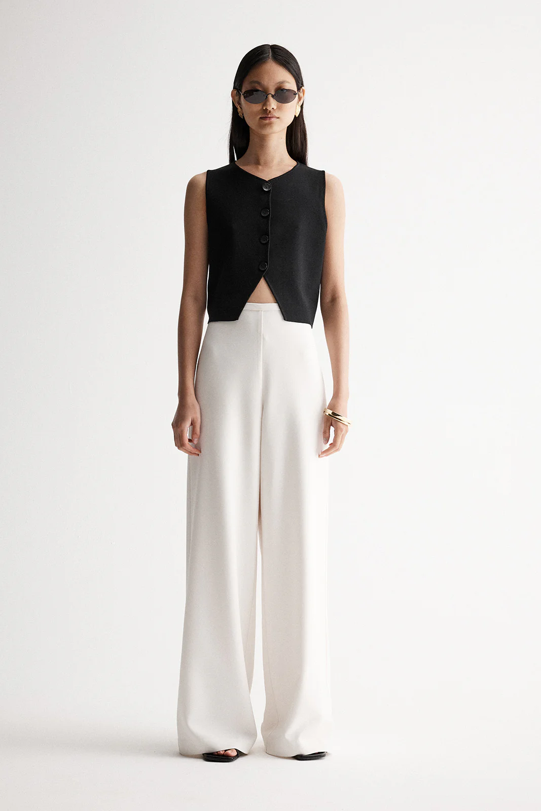 Hester Cropped Knit Vest Black - Image 4