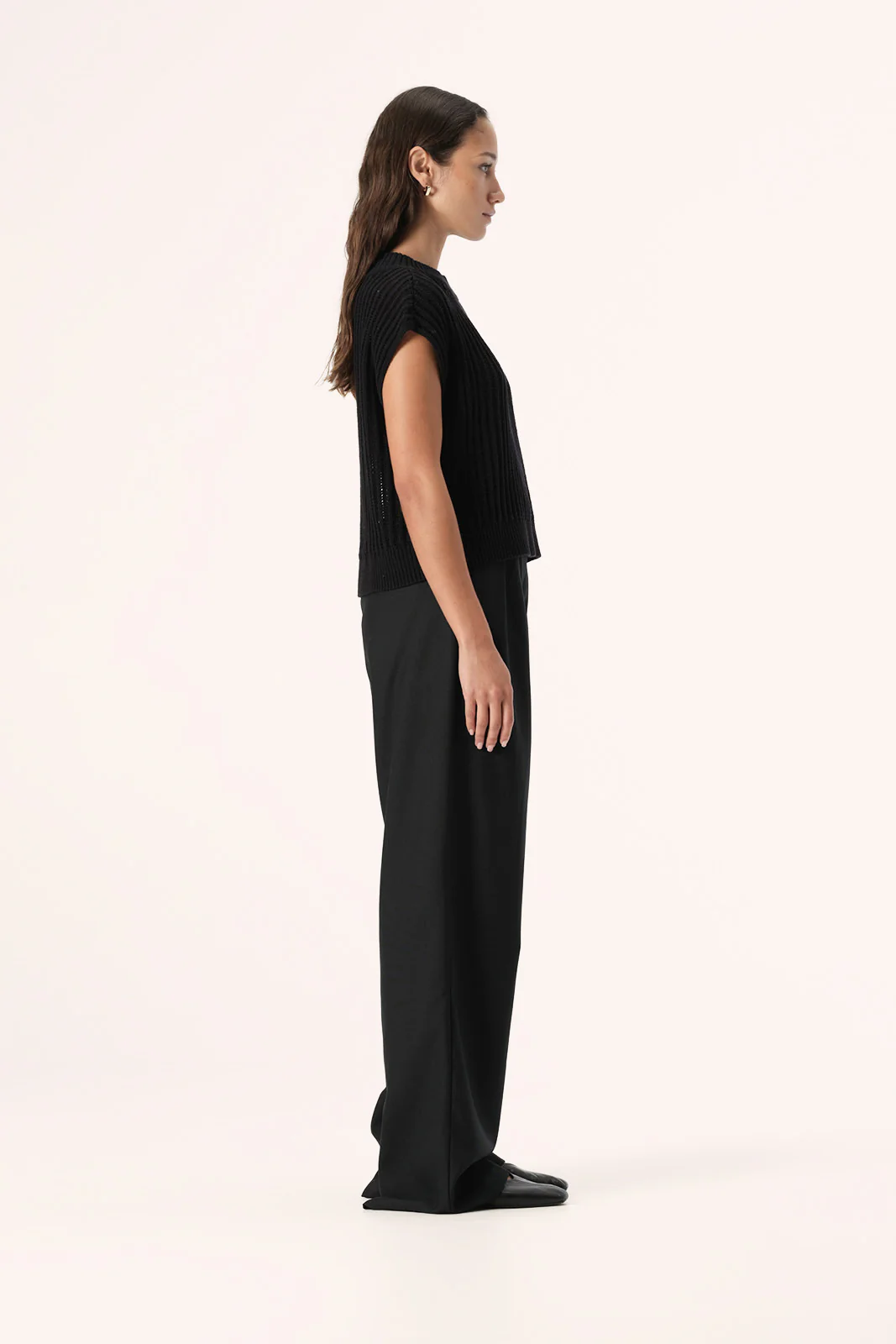 Kai Knit Vest Black - Image 5