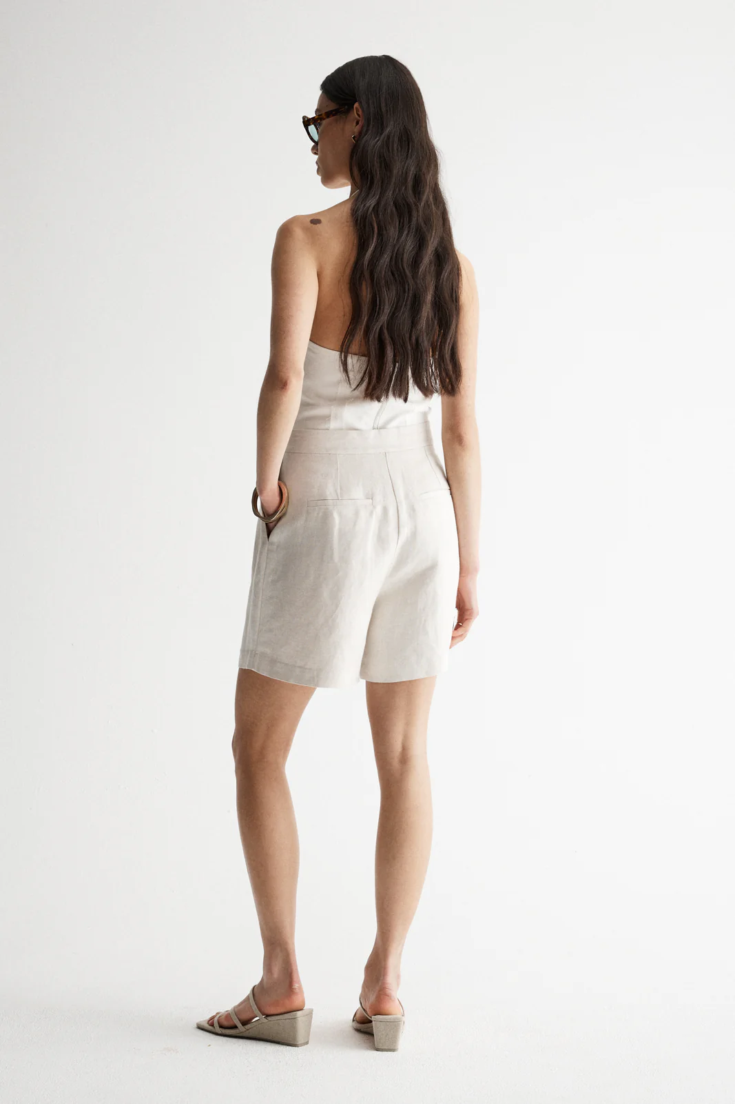 Linna Short Natural - Image 3