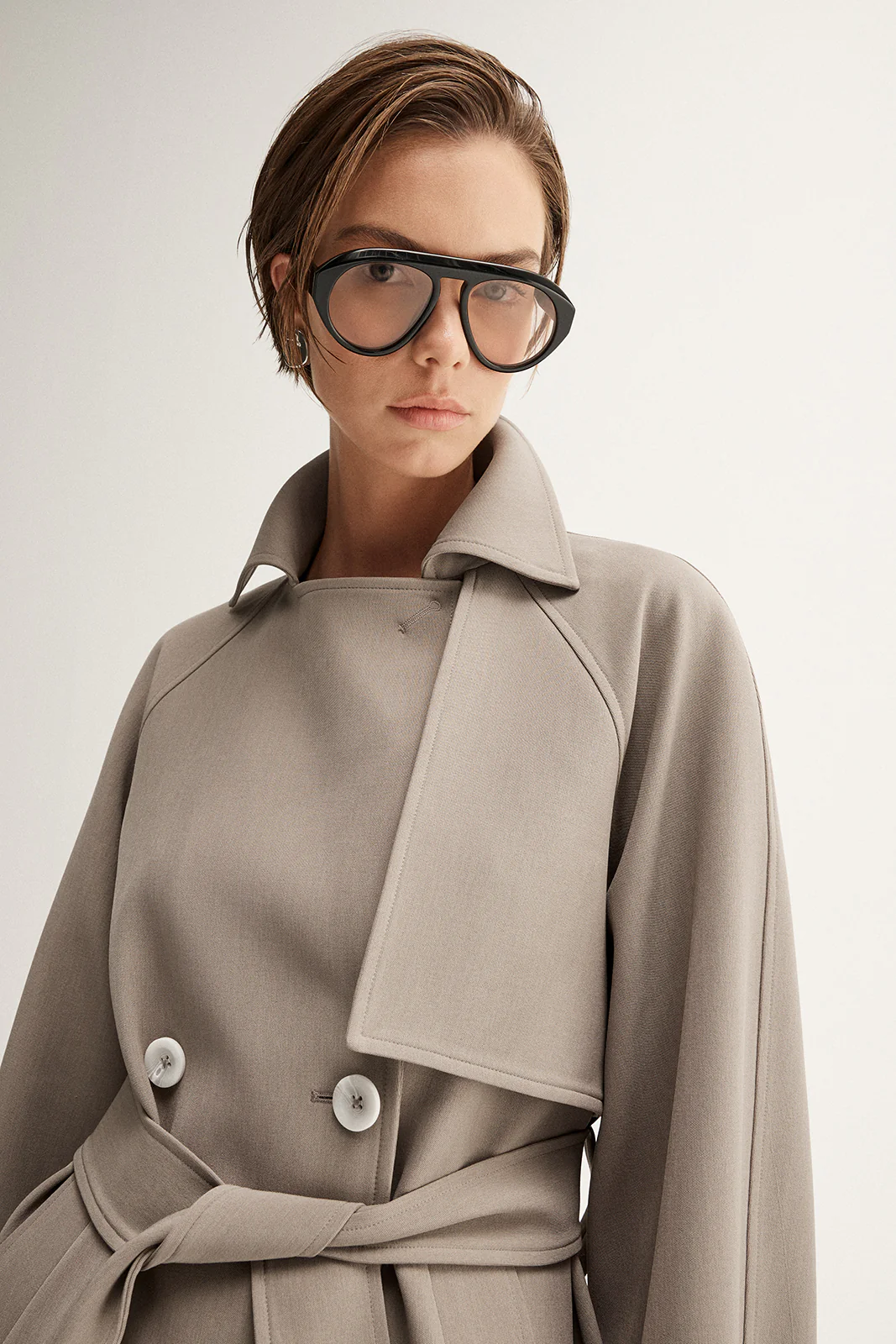 Selena Cropped Trench Coat Taupe - Image 3