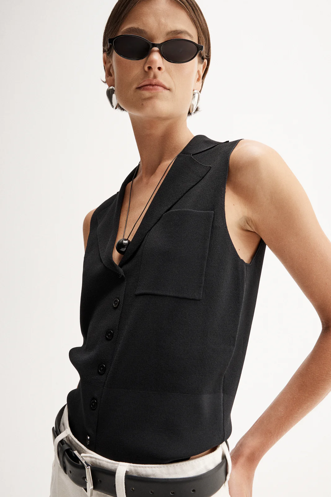 Sinclair Knit Vest Black - Image 2